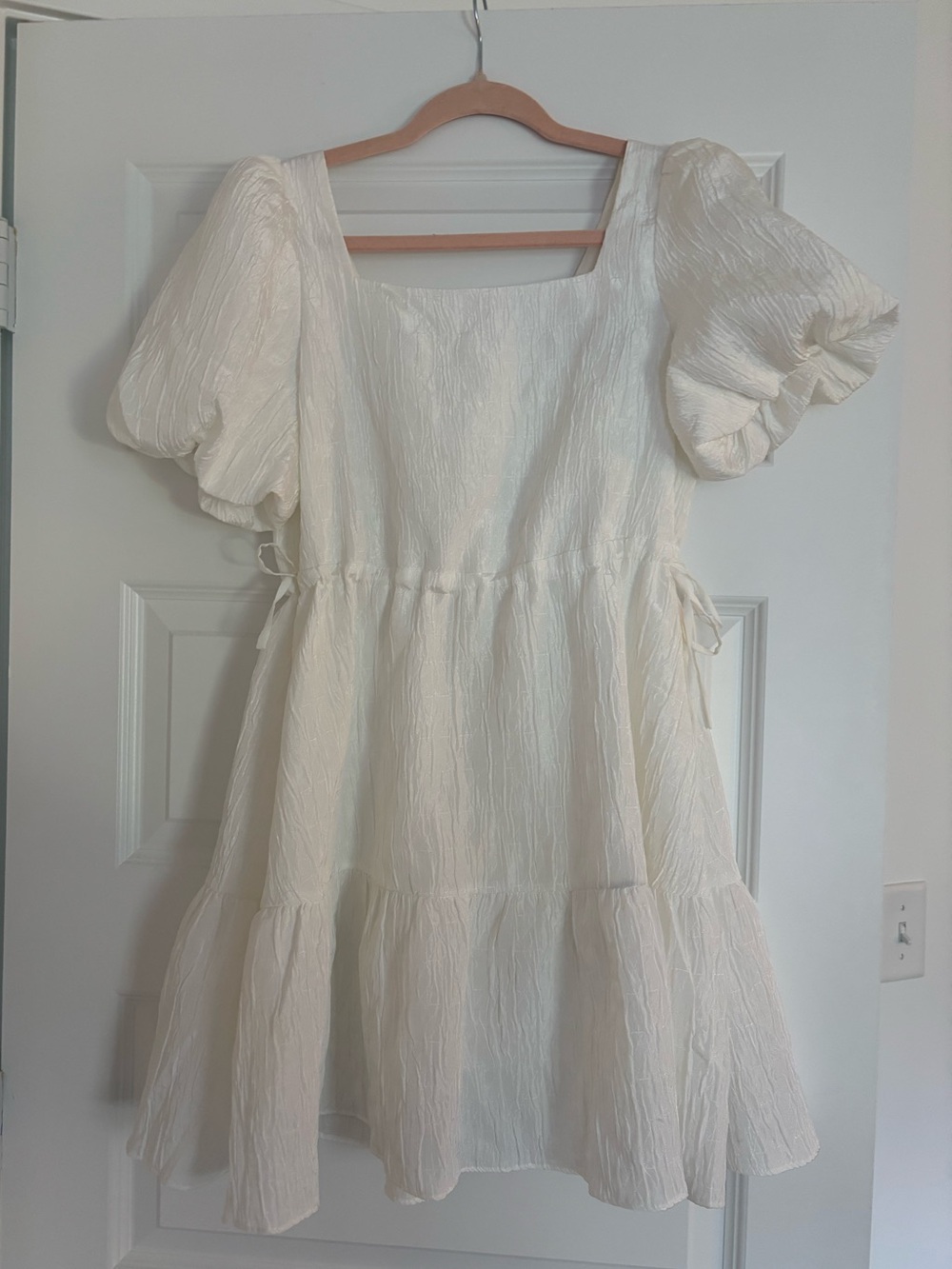 Women’s Cream Dress (XS)